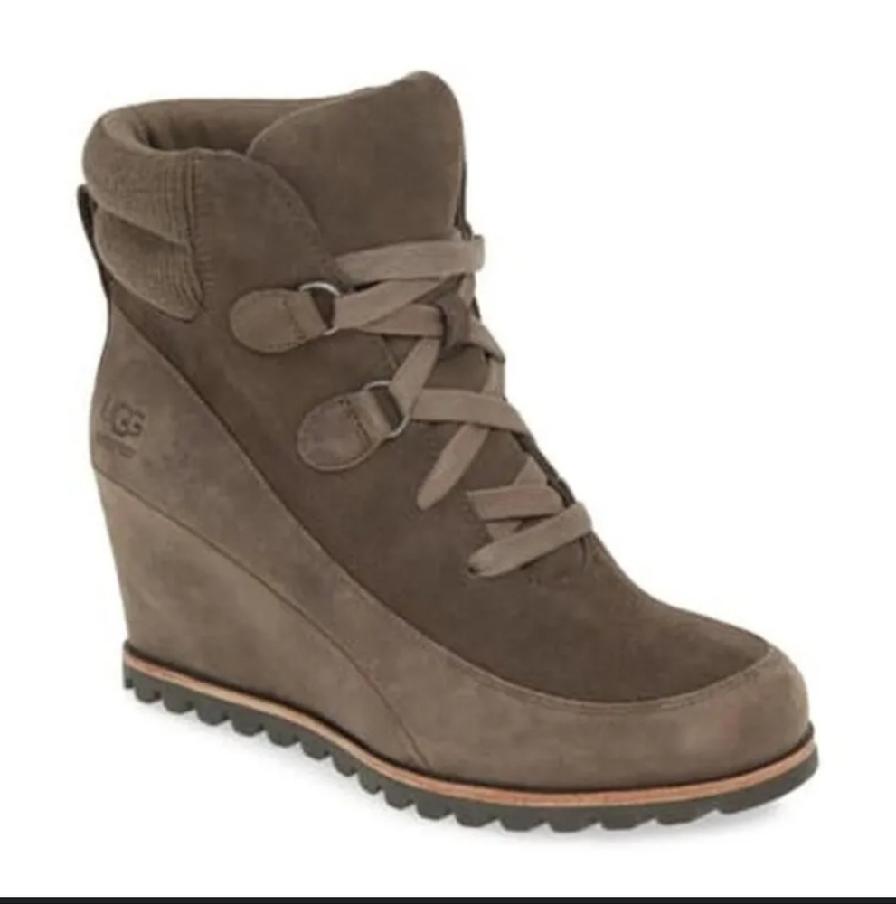 GUC UGG Kriston Waterproof wedge booties